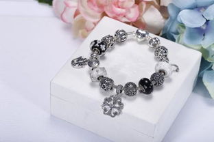 銀飾品 不僅美麗，更益健康——淺談銀手鏈的作用與銷售價值